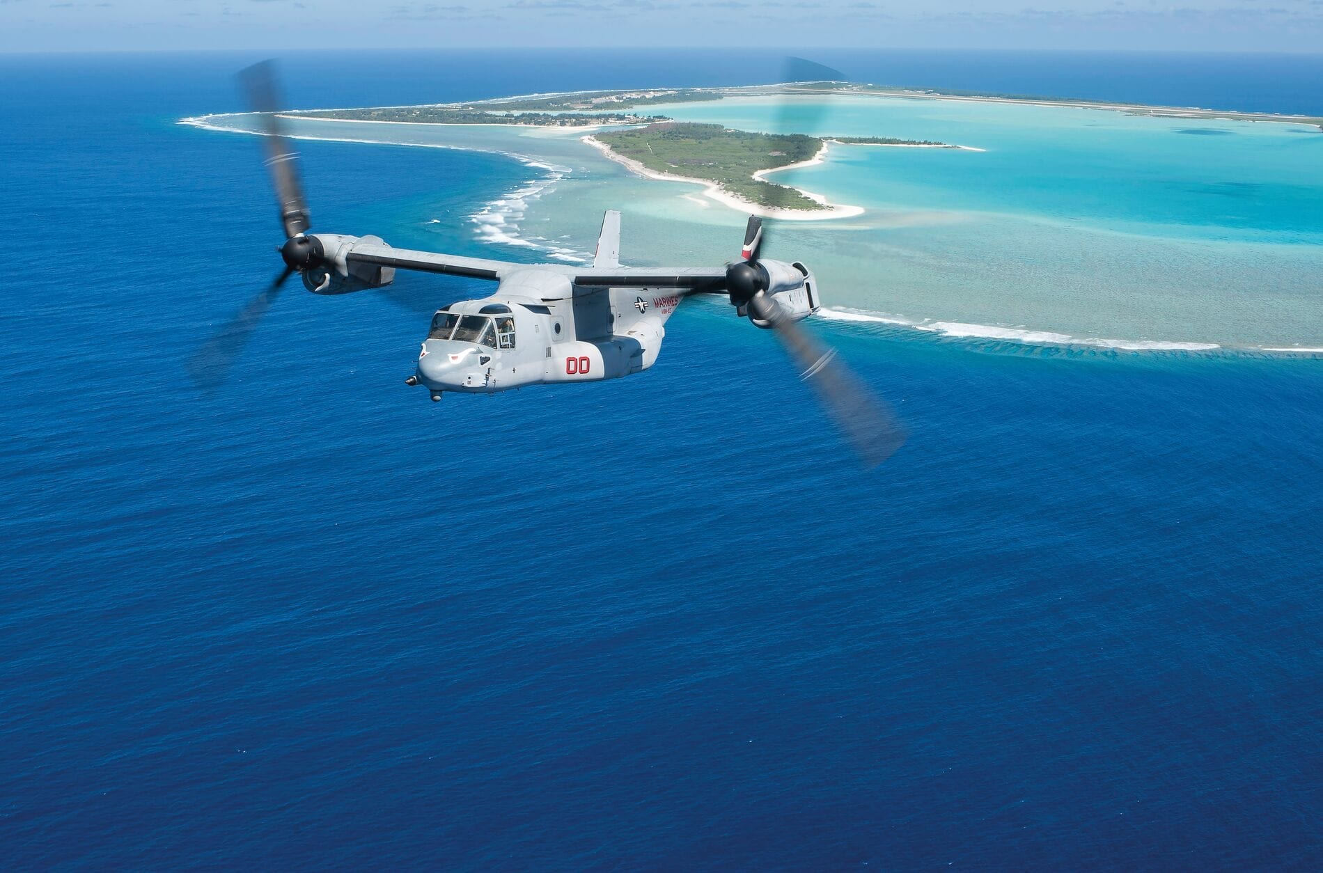 Web_Hero-170424-N-GB595-864