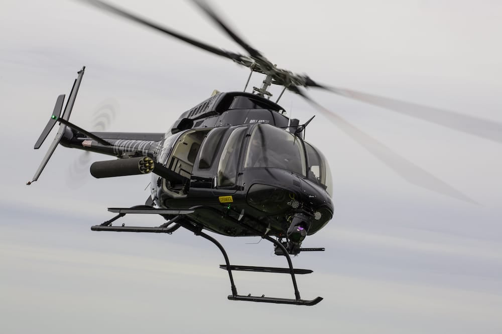 Bell-407M-vue-de-face-en-vol