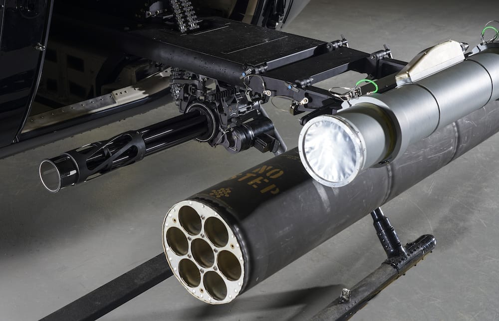 Bell-407M-gros-plan-d'armes